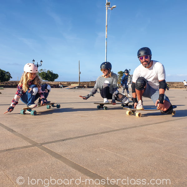 Beginner Longboard skate class in Fuerteventura.